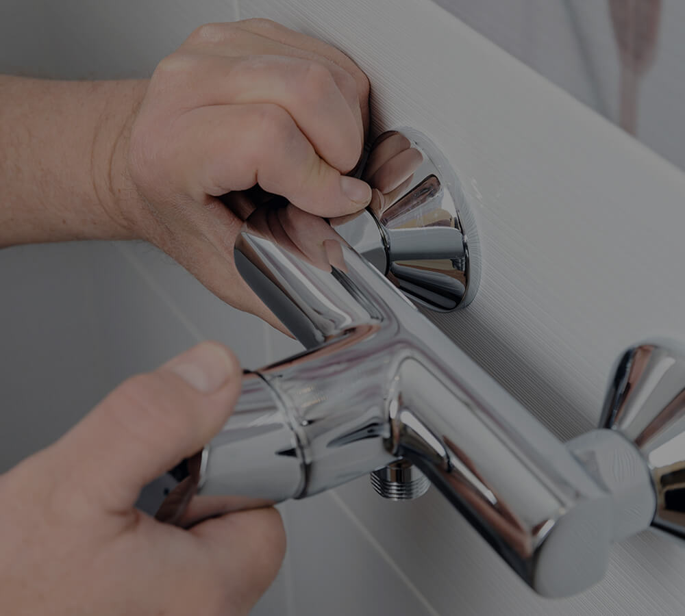 Manutenção e Reparação de Canalizações, Torneiras e Autoclismos desde 25€ — Top Canalizador
